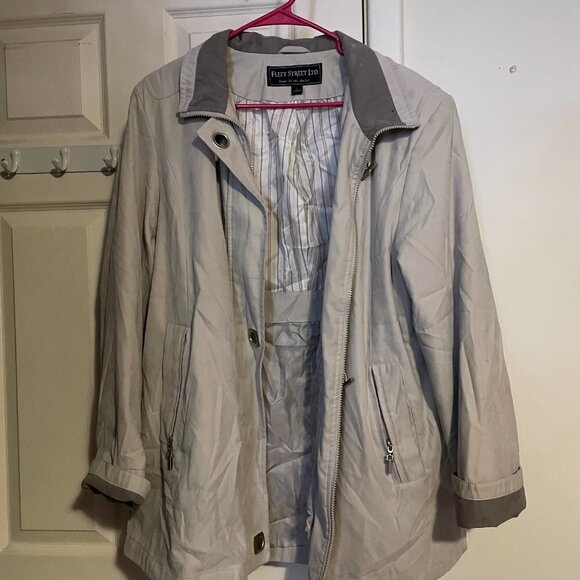 Fleet Street Ltd Jackets & Blazers - Womens Fleet Street Ltd Vintage Lined Windbreaker Vintage Jacket Tan Size Large